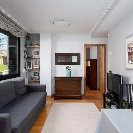 Apartment Apartamento Soleado, Aparcamiento Gratuito, A Pie Del Centro Oviedo