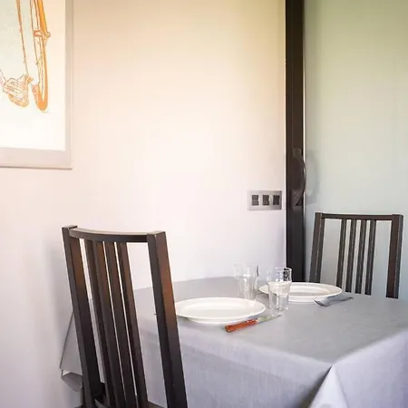 Apartamento Soleado, Aparcamiento Gratuito, A Pie Del Centro Apartment *